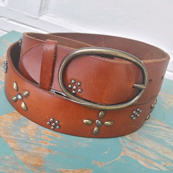Genuine Leather Belt Ornate Metal Rivets Grommets - Picture 2 of 11